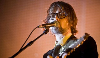 Jarvis Cocker: «Oι Pulp επανενώθηκαν λόγω του θανάτου ενός φίλου»