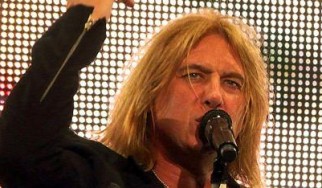 Ποιά είναι η μπάντα των ονείρων του Joe Elliott (Def Leppard);