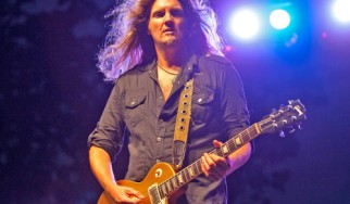 Ανακοινώθηκε ο νέος κιθαρίστας των Whitesnake