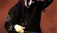 Ο Joey Jordison δίνει... και το αίμα του για τα drumsticks