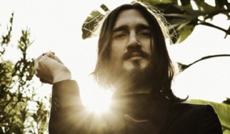 Νέο τραγούδι και βίντεο από τον John Frusciante