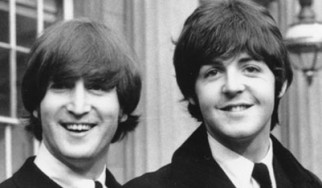 Paul McCartney: «Μετανιώνω για το πώς σχηματίστηκε η εικόνα του John Lennon»