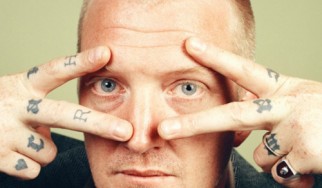 Josh Homme: «Ο νέος δίσκος των Arctic Monkeys είναι μοντέρνος, χορευτικός και sexy»
