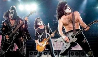 Οι Kiss στο Extreme Make Over: Home Edition
