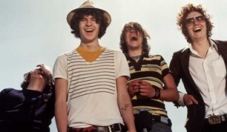 Στα «μαχαίρια» οι Kooks με τον πρώην μπασίστα τους