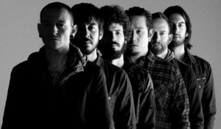 O Chester Bennington των Linkin Park μπαίνει στο χειρουργείο