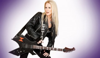 Η Lita Ford ηχογράφησε χριστουγεννιάτικο τραγούδι με την Cherie Currie από τις Runaways
