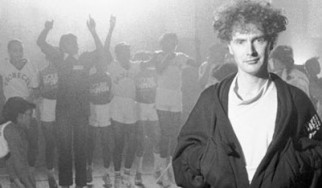 Η σύντροφος του Malcolm McLaren υποστηρίζει ότι τον σκότωσε η έκθεσή του στον αμίαντο