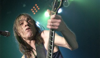 O Malcolm Young πάλεψε με καρκίνο και καρδιοπάθεια!