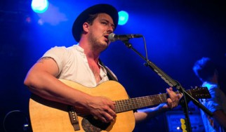 Marcus Mumford: «Απαντάω 'ναι' όταν με ρωτάνε εάν οι Mumford & Sons έχουν διαλυθεί»