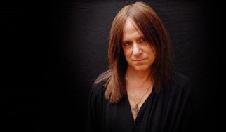 Ο Riot αρνούνται τους ισχυρισμούς ότι προσπαθούν να βγάλουν χρήματα από τον θάνατο του Mark Reale