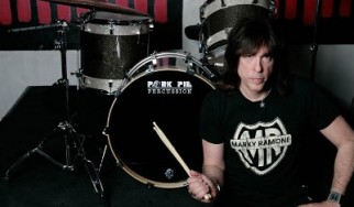 Πλησιάζουν οι εμφανίσεις του Marky Ramone στην Ελλάδα. Γνωρίστε τον από κοντά σε Αθήνα και Θεσσαλονίκη!