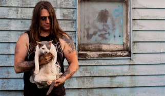 Μέλη των Isis, Morbid Angel και Napalm Death φωτογραφίζονται με τις γάτες τους