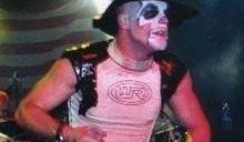 Προσωπική δουλειά ετοιμάζει ο Michale Graves