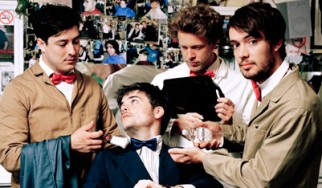 Οι Mumford & Sons σπάνε ένα ρεκόρ των AC/DC