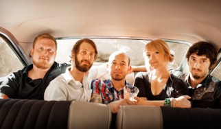 Ακούστε το νέο single των Murder By Death