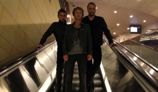 Ακούστε το νέο κομμάτι των Muse, "Panic Station"