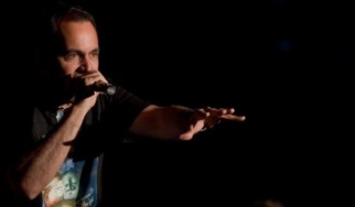 Δείτε το πρώτο Χριστουγεννιάτικο -και αρκετά πρωτότυπο- video clip από το επερχόμενο εορταστικό album του Neal Morse