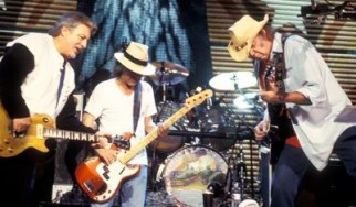 «Έπιασε δουλειά» ο Neil Young με τους Crazy Horse