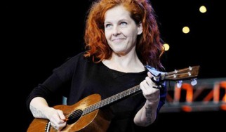 Επεισόδια σε συναυλία της Neko Case με το κοινό που τραβούσε video μέσω κινητών