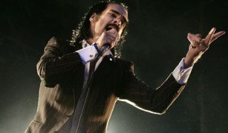 Ο Nick Cave σε ντουέτο με τη Debbie Harry