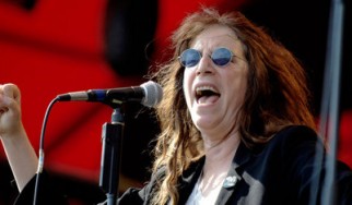 Η Patti Smith διασκεύασε το "Rolling In The Deep" της Adele