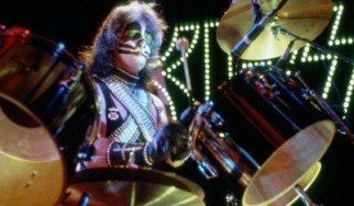 Ο Peter Criss των Kiss μιλάει για το φόβο του καρκίνου