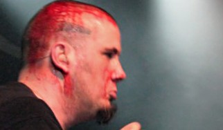Ο Pepper Keenan «άνοιξε» κατά λάθος το κεφάλι του Phil Anselmo