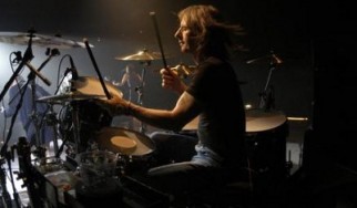 Καταδικάστηκε για κατοχή ναρκωτικών ο drummer των AC/DC