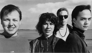 Επανακυκλοφορούν τα πέντε studio album των Pixies σε limited edition box set