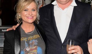 Η πρωταγωνίστρια του "Parks And Recreation" με metal μπλουζάκι στις Χρυσές Σφαίρες