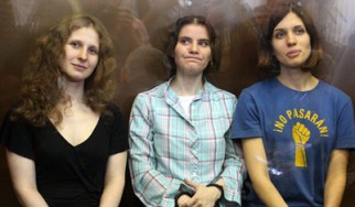 Να ελευθερωθούν οι Pussy Riot πρότεινε ο πρωθυπουργός της Ρωσίας