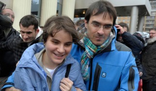 Αποφυλακίστηκε ένα μέλος των Pussy Riot