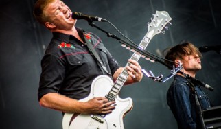Δείτε ολόκληρη την εμφάνιση των Queens Of The Stone Age στο Lollapalooza Festival