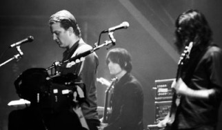 Οι Queens Of The Stone Age και οι Eagles Of Death Metal συνεργάζονται για φιλανθρωπικό σκοπό