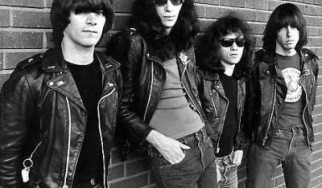 Στα σχέδια βιογραφική ταινία για τους Ramones