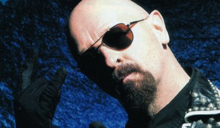 Ο Rob Halford δούλευε σε κινηματογράφο που έπαιζε πορνό πριν γίνει μέλος των Judas Priest