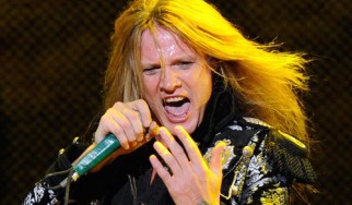 Sebastian Bach: «Η κατανάλωση αλκοόλ ήταν σαν την Monopoly»