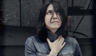 Μας ρίχνει υπέροχα με ολοκαίνουργιο single η Sharon Van Etten