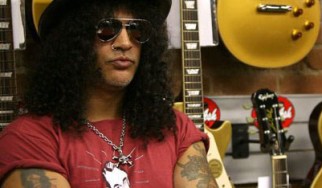 Επίθεση πάνω στη σκηνή δέχτηκε ο Slash
