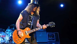 Οι Velvet Revolver αναζητούν ακόμη τραγουδιστή