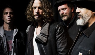 Οι Soundgarden παίζουν επί σκηνής ολόκληρο το "Superunknown"