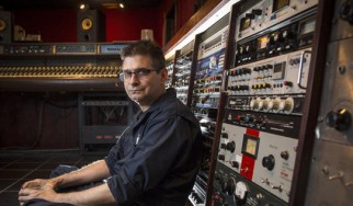 H απέχθεια του Steve Albini για τη «μηχανοποιημένη χορευτική μουσική» έγινε διαφήμιση!