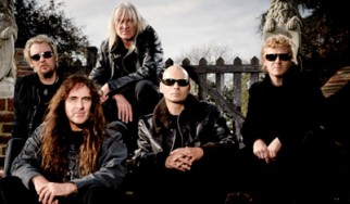 Δείτε το βίντεο του "This Is My God" του Steve Harris