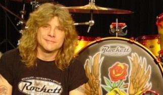 Οι αποτυχημένες απόπειρες αυτοκτονίας του Steven Adler