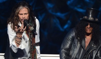 Ο Steven Tyler πάλευε χρόνια για το reunion των Guns N' Roses