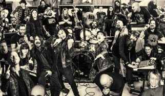 Το supergroup των Teenage Time Killers έχει 35 μέλη!