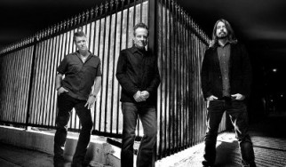 Άντρας αυτοκτόνησε λόγω εμβοών που προκλήθηκαν σε συναυλία των Them Crooked Vultures