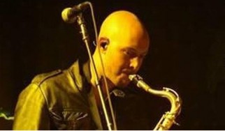 Αυτοκτόνησε ο σαξοφωνίστας των The Killers