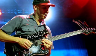 Δείτε το νέο video του Tom Morello (ως The Nightwatchman)